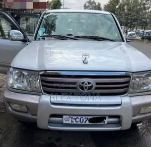 Photo - Toyota Land Cruiser 2007 Silver