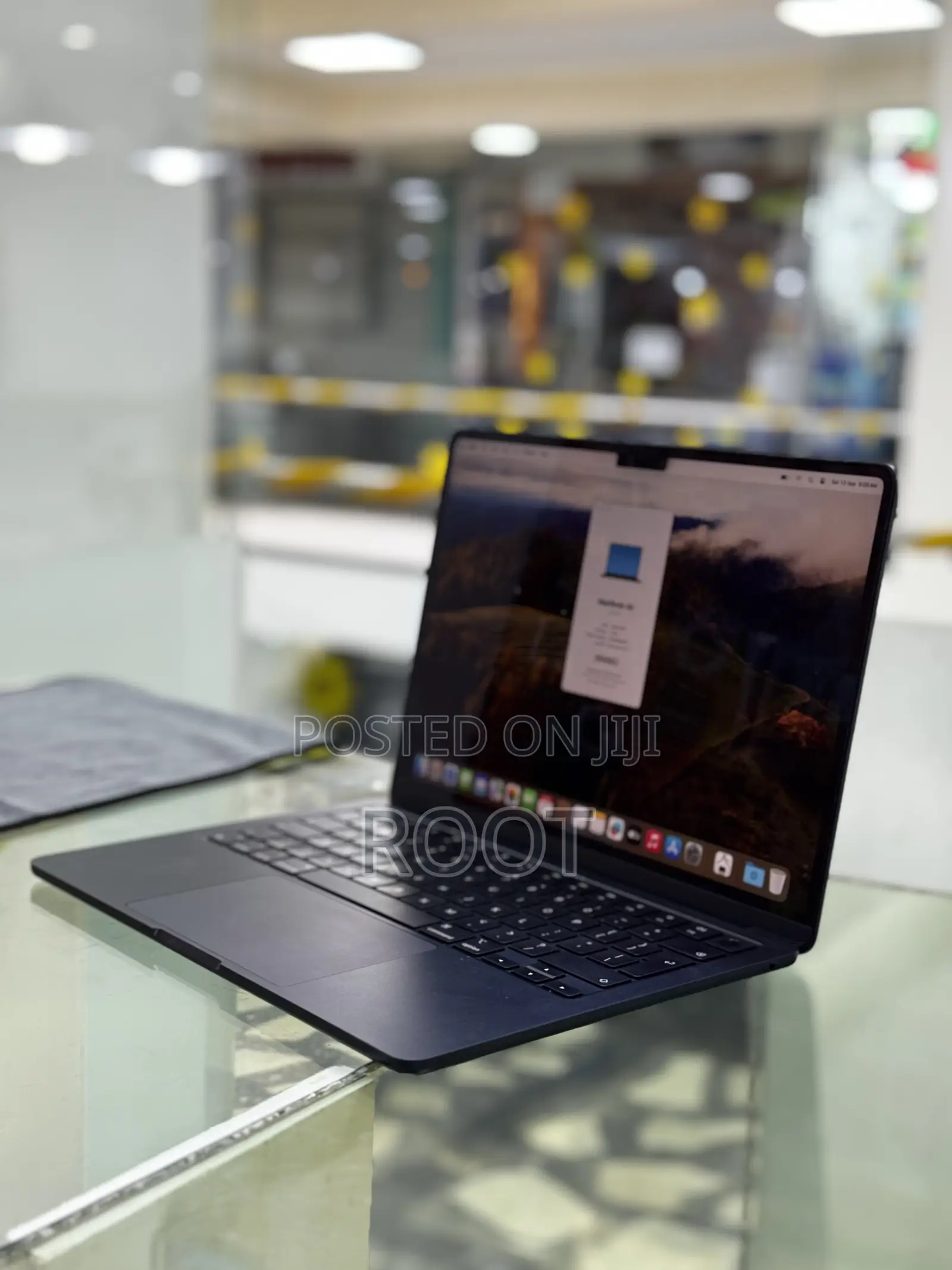 Laptop Apple MacBook Air 2023 M2 8GB Apple M2 SSD 256GB