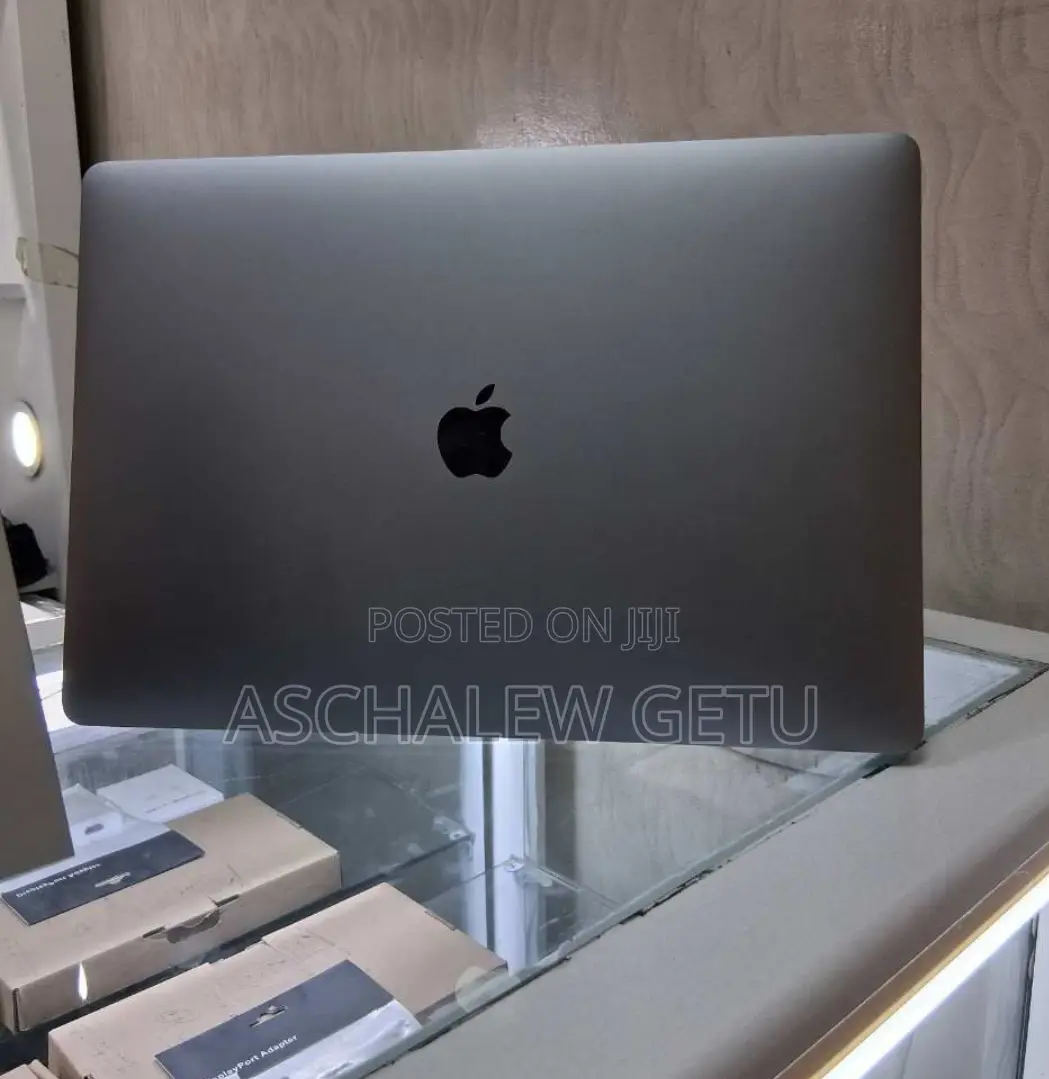 New Laptop Apple MacBook Pro 2019 32GB Intel Core I9 SSD 512GB