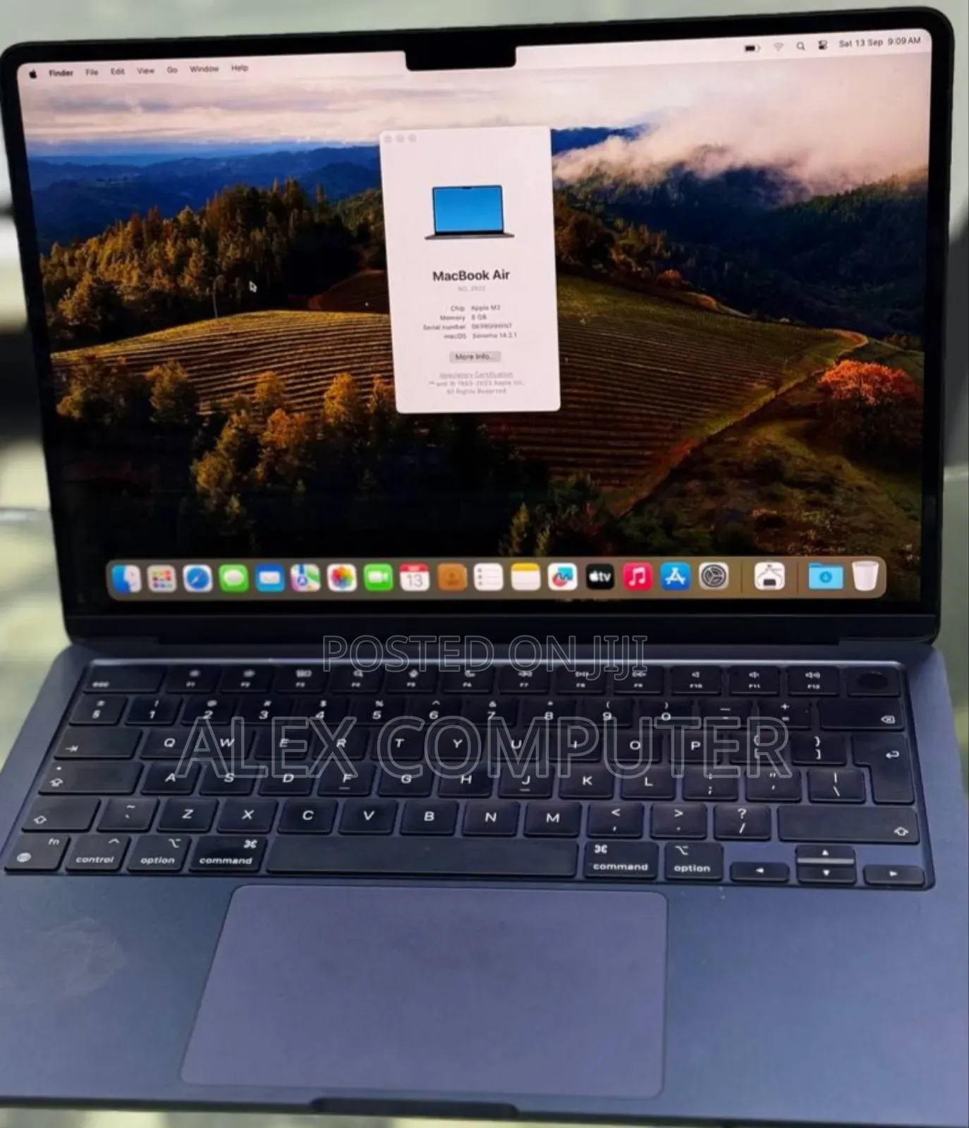 New Laptop Apple MacBook Air 2022 M2 8GB Apple M2 SSD 256GB