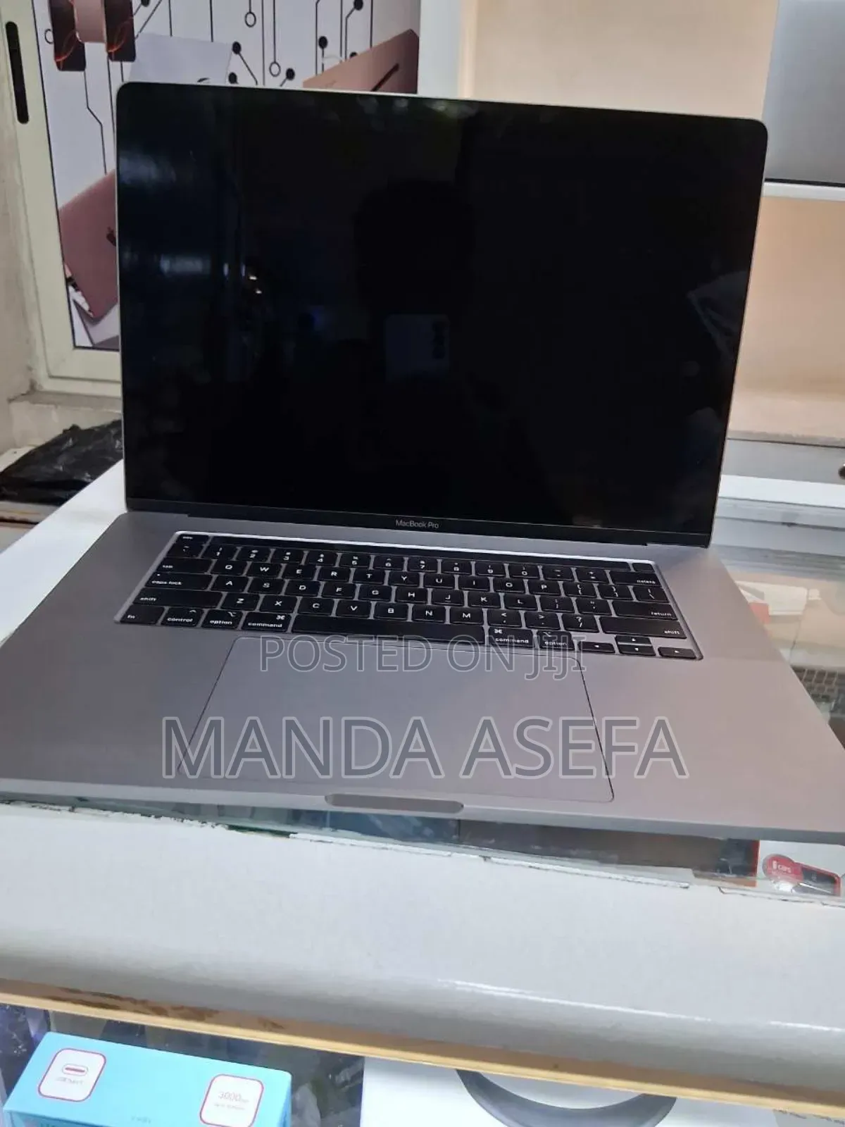 New Laptop Apple MacBook Pro 2019 32GB Intel Core I7 SSD 1T