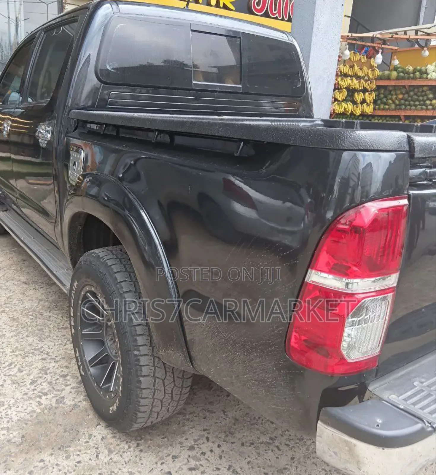 Toyota Hilux SR 4x4 2013 Black