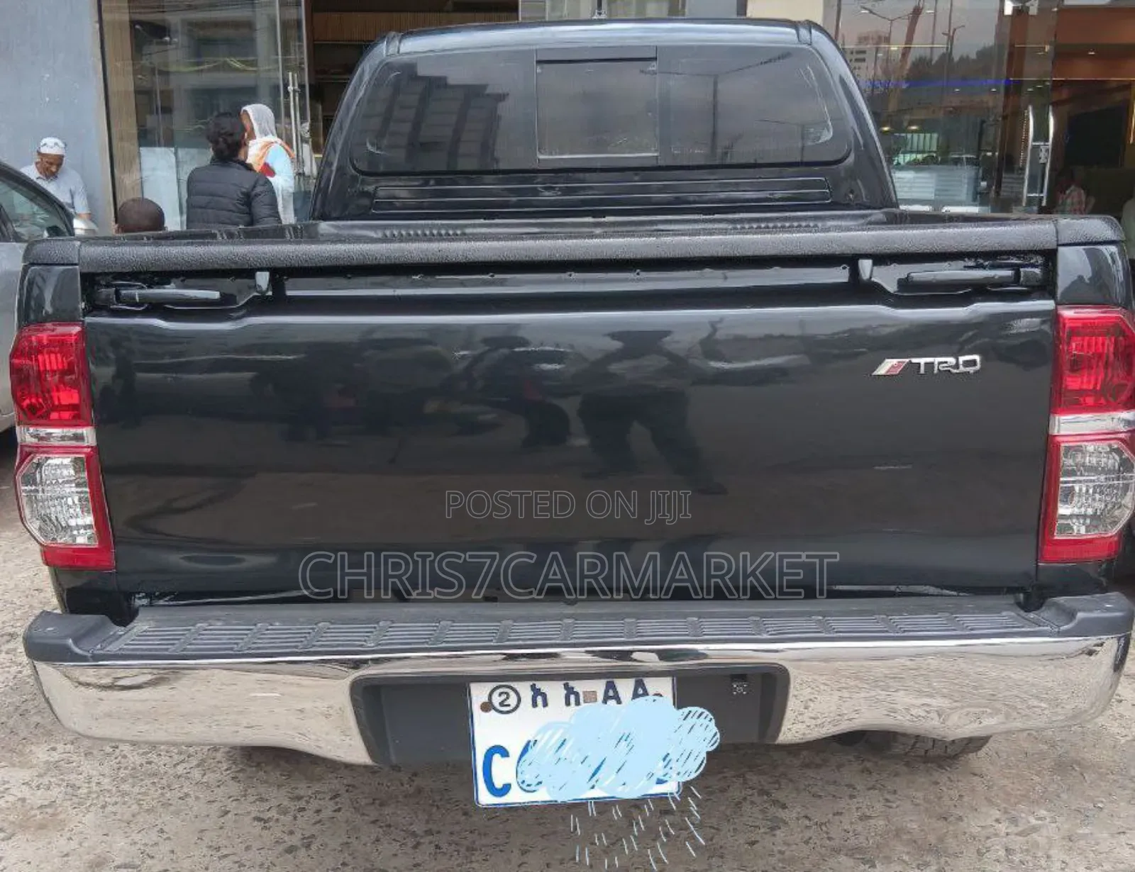 Toyota Hilux SR 4x4 2013 Black