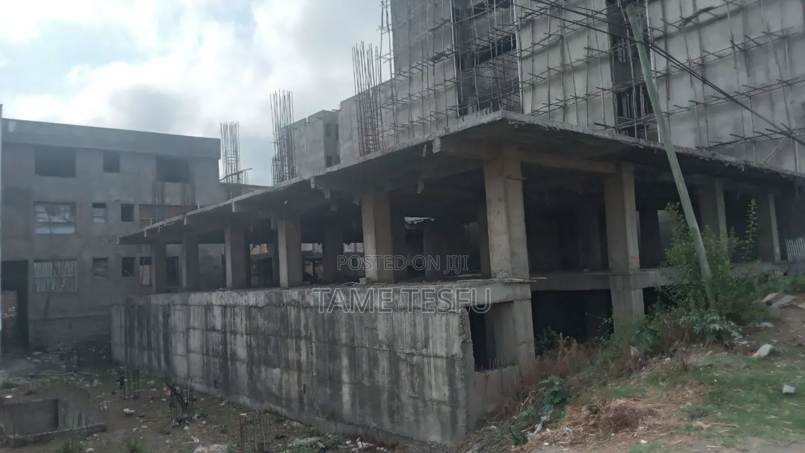 8bdrm House in ሀያት, Bole for sale