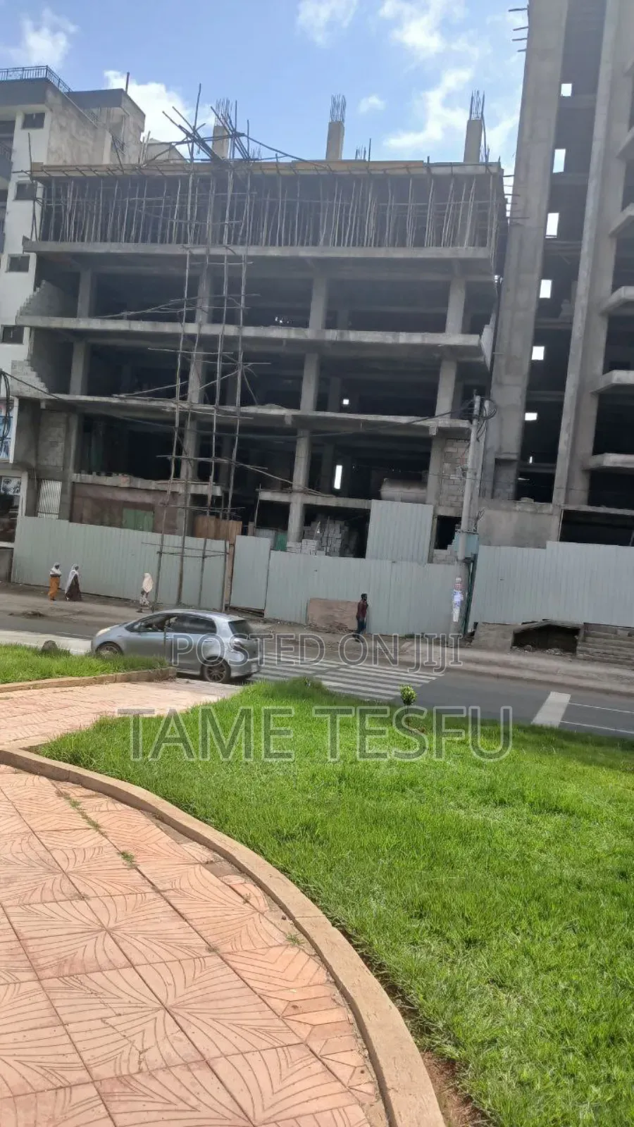 20bdrm House in ሀያት, Bole for sale