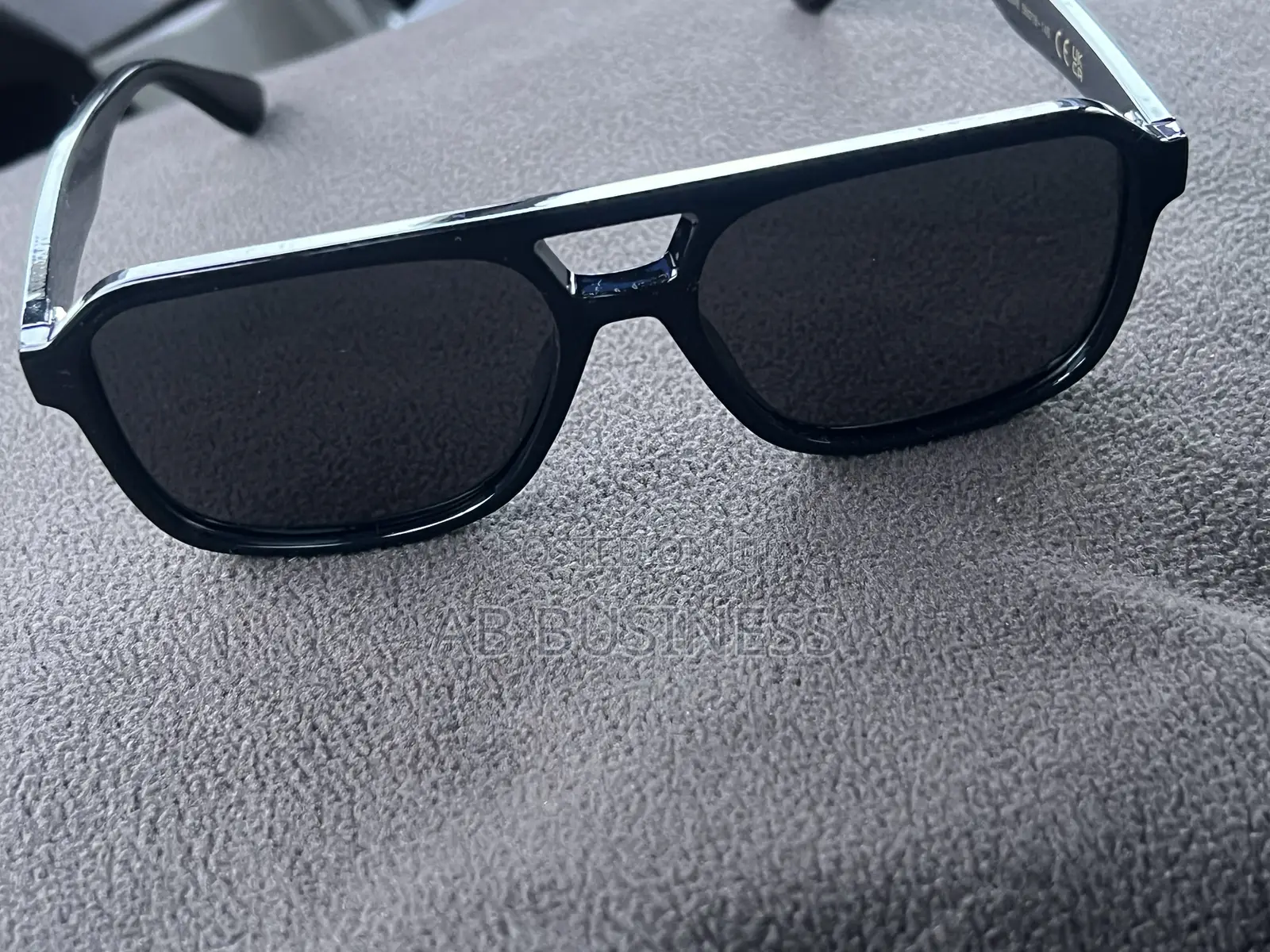Retro Minimalist Classic Design Square Sunglasses