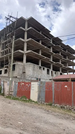 20bdrm House in ገደራ, Yeka for sale