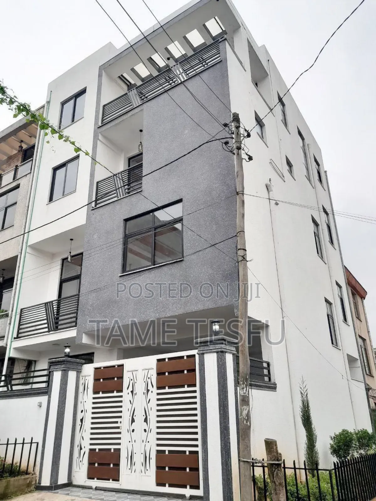 Furnished 8bdrm House in ሀያት, Bole for sale