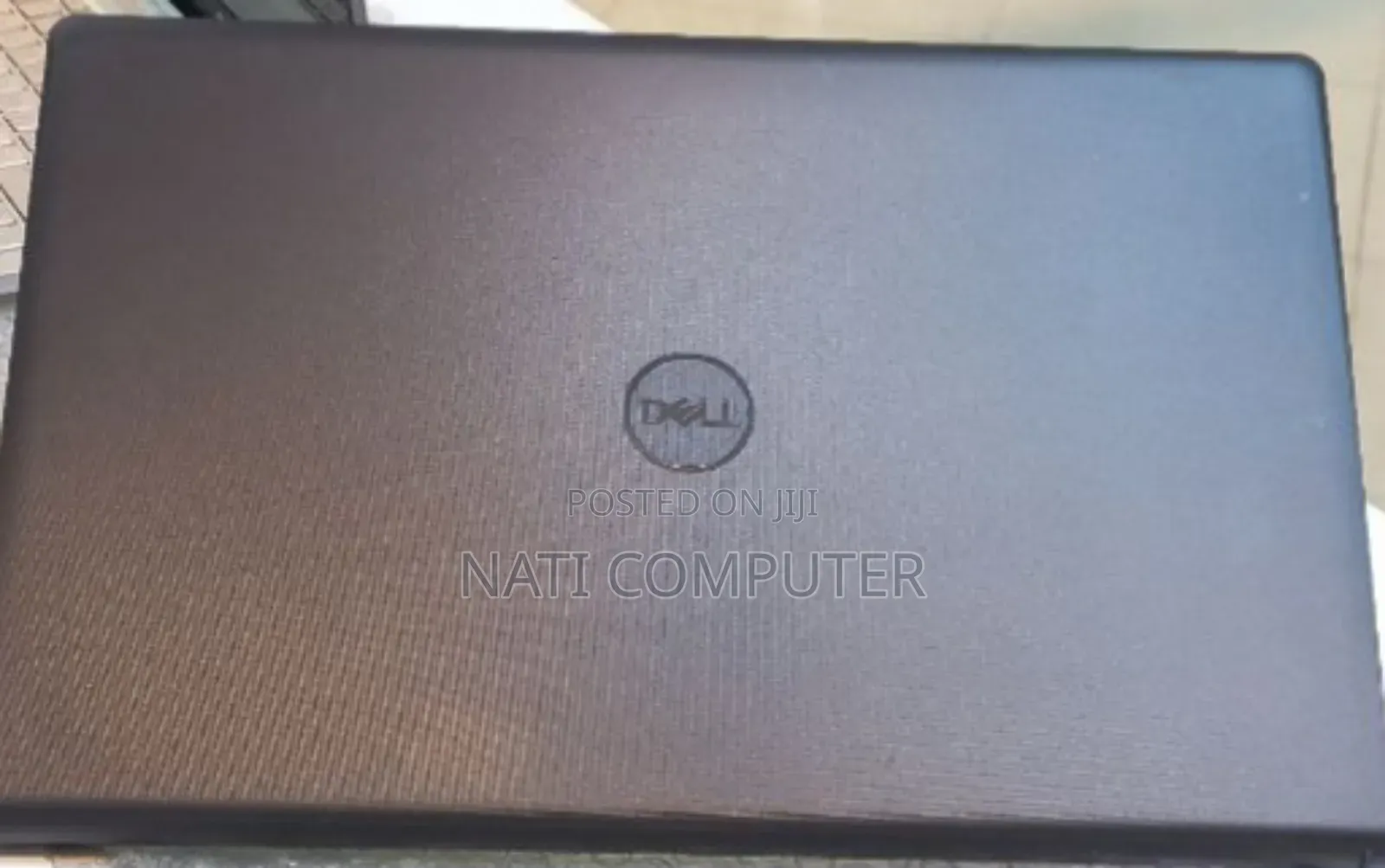 New Laptop Dell Vostro 3520 8GB Intel Core I5 SSD 1T