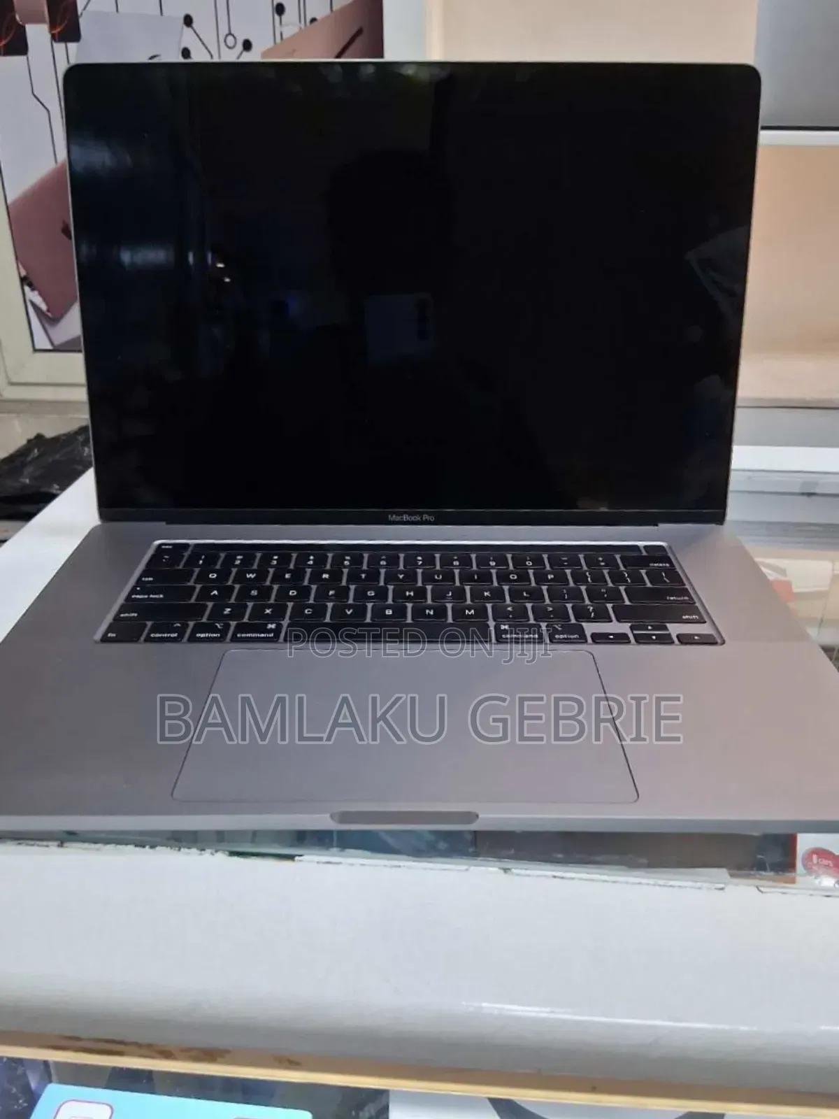New Laptop Apple MacBook Pro 2019 32GB Intel Core I7 SSD 1T