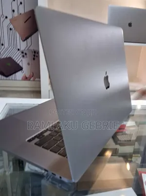 New Laptop Apple MacBook Pro 2019 32GB Intel Core I7 SSD 1T