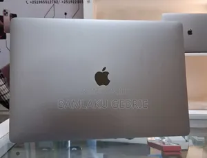 New Laptop Apple MacBook Pro 2019 32GB Intel Core I7 SSD 1T