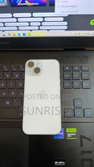 New Apple iPhone 15 256 GB White