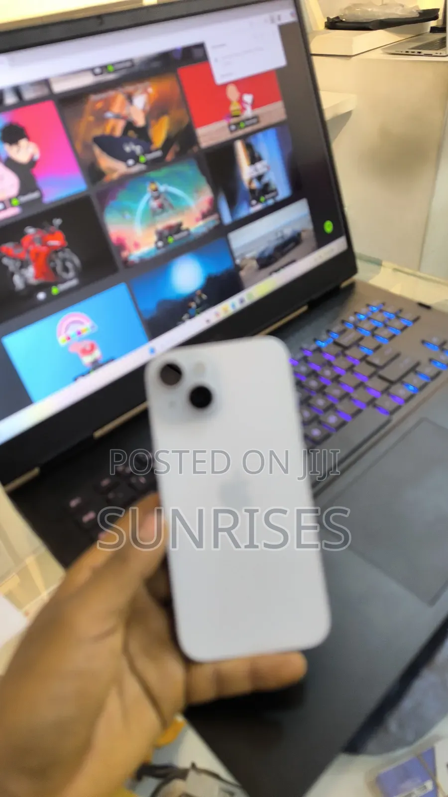 New Apple iPhone 15 256 GB White