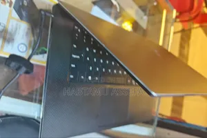 New Laptop Dell Precision 5550 16GB Intel Core I9 SSD 512GB