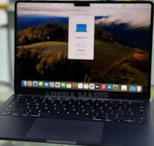 Photo - New Laptop Apple MacBook Air 2022 M2 16GB Intel Core I5 SSD 256GB