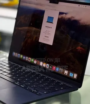 New Laptop Apple MacBook Air 2022 M2 16GB Intel Core I5 SSD 256GB