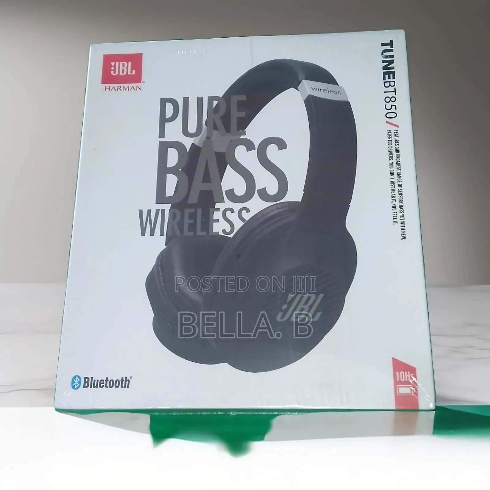 Brand New 850bt JBL Headset: Lightweight Build.