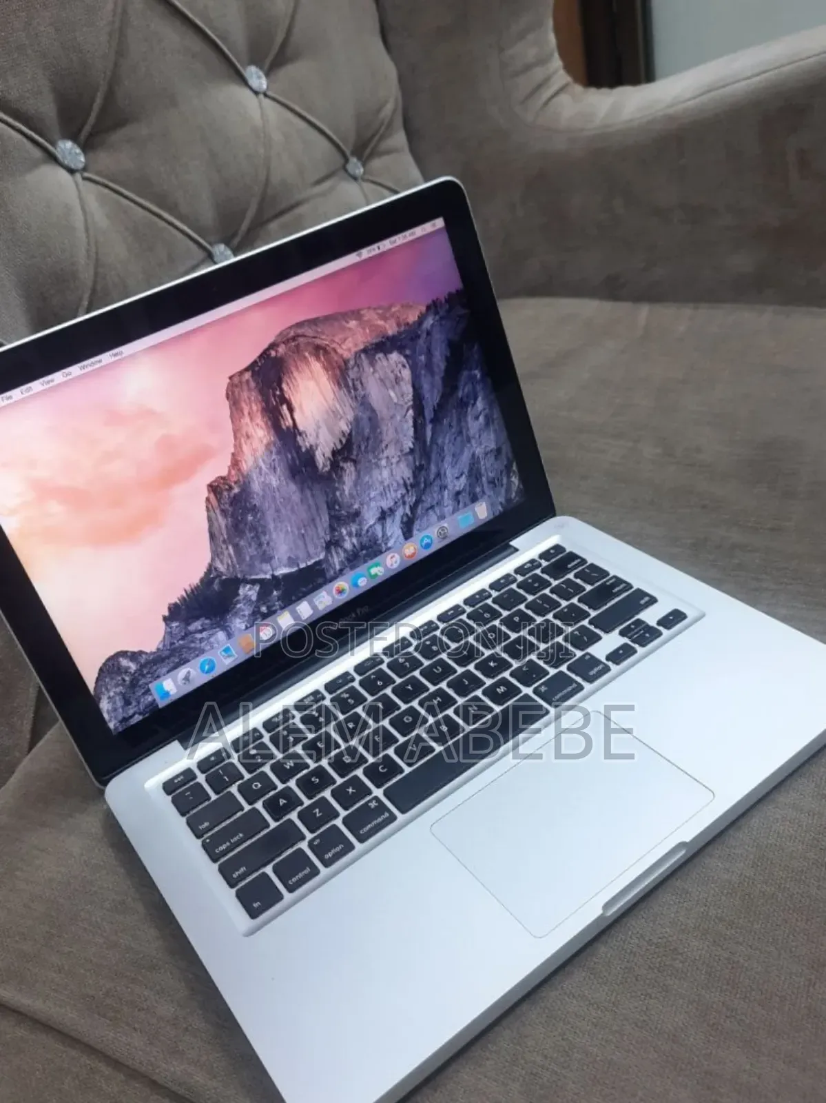 New Laptop Apple MacBook Pro 2012 4GB Intel Core I5 SSD 500GB