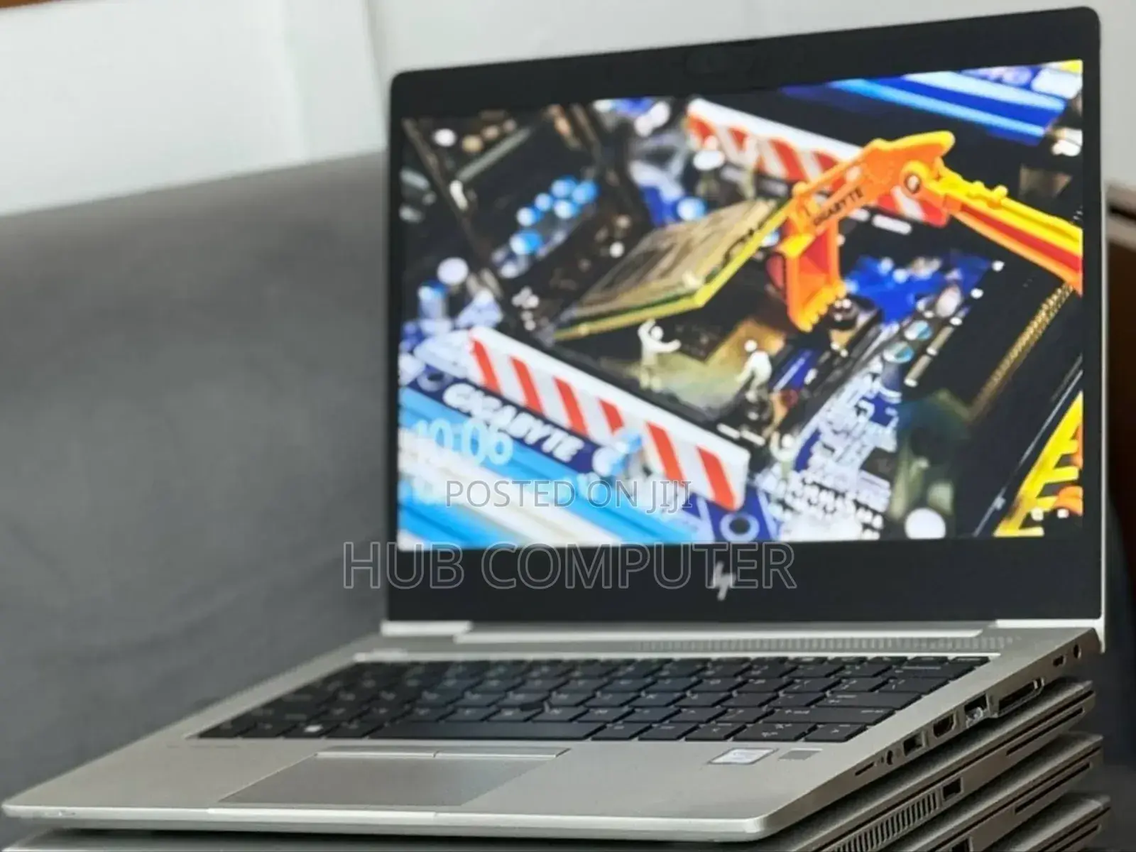 New Laptop HP EliteBook 830 G5 16GB AMD Ryzen 7 SSD 512GB