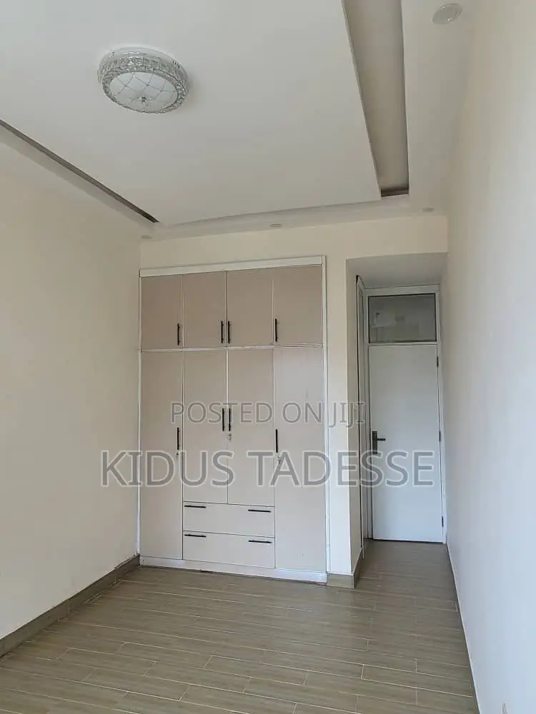 Furnished 5bdrm Villa in Semit Villa For Sale, Bole for sale