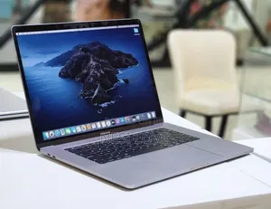 New Laptop Apple MacBook Pro 2019 16GB Intel Core I9 SSD 512GB