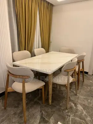 Photo - Dining Table With 6 Seat