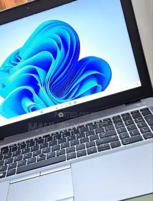 New Laptop HP Pavilion 15 8GB Intel Core I5 SSD 256GB