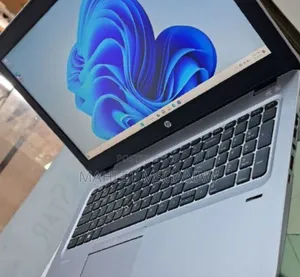 New Laptop HP Pavilion 15 8GB Intel Core I5 SSD 256GB