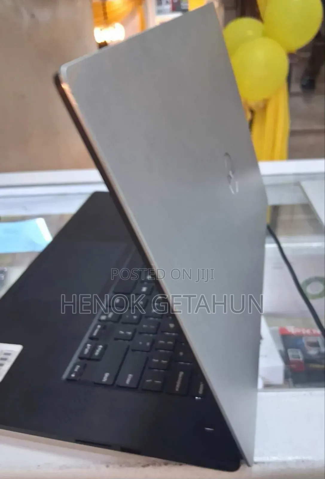 New Laptop Dell Precision 15 3520 16GB Intel Core I7 SSD 512GB