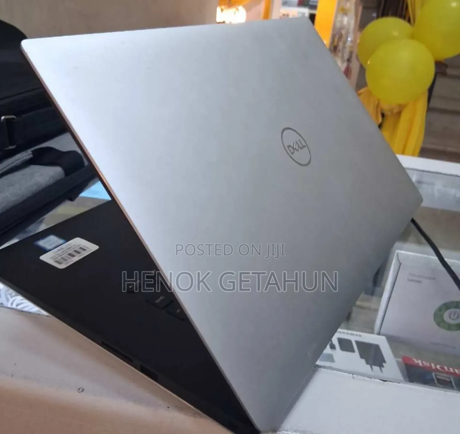 New Laptop Dell Precision 15 3520 16GB Intel Core I7 SSD 512GB