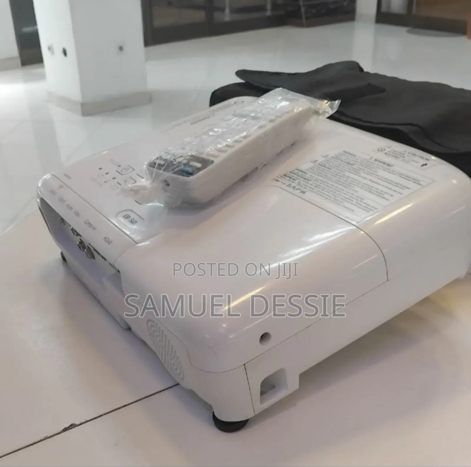 Brand New Epson Projector Ebs41
