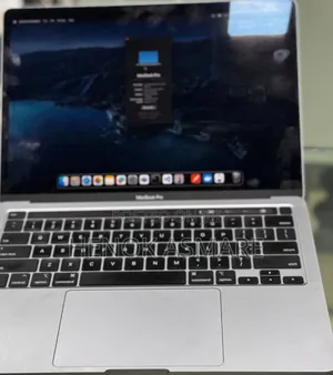 New Laptop Apple MacBook 8GB Intel Core I5 SSD 256GB
