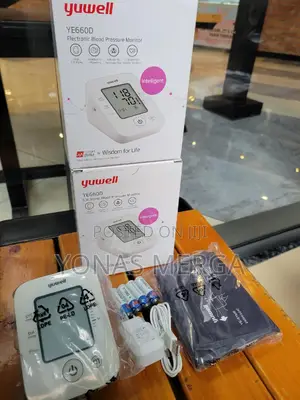 Photo - Blood Pressure Monitor麁፯bp Measuring頑§Ensuring Comfort and Proper Fit