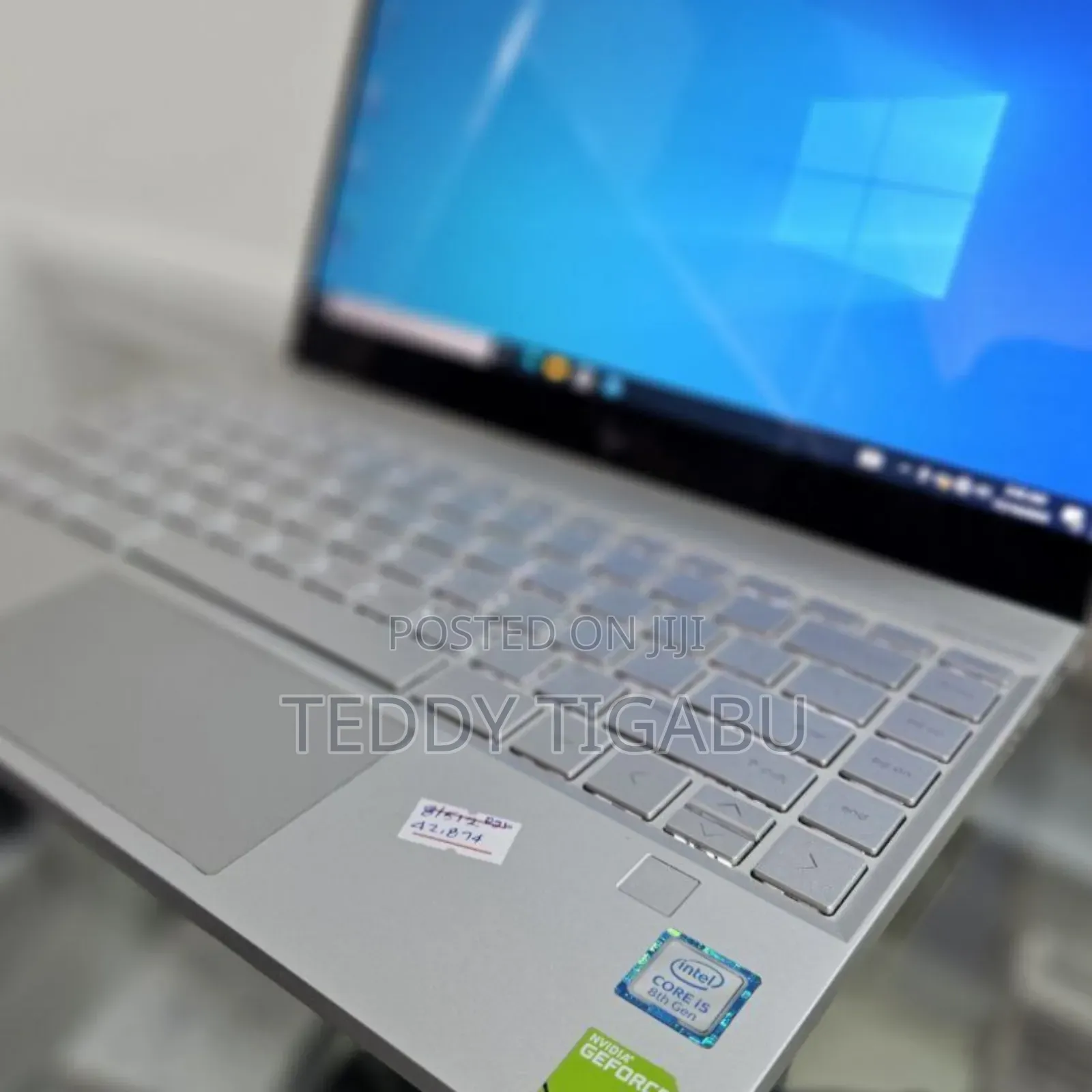 New Laptop HP Envy X360 8GB Intel Core I5 SSD 512GB