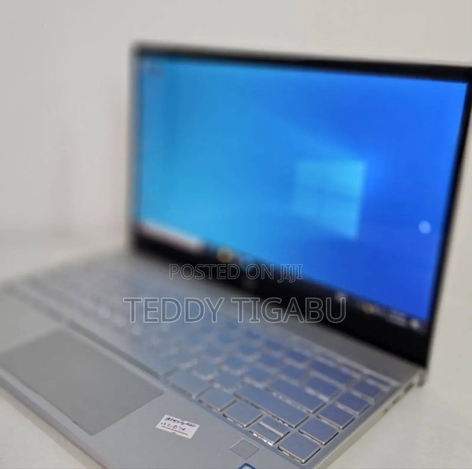 New Laptop HP Envy X360 8GB Intel Core I5 SSD 512GB