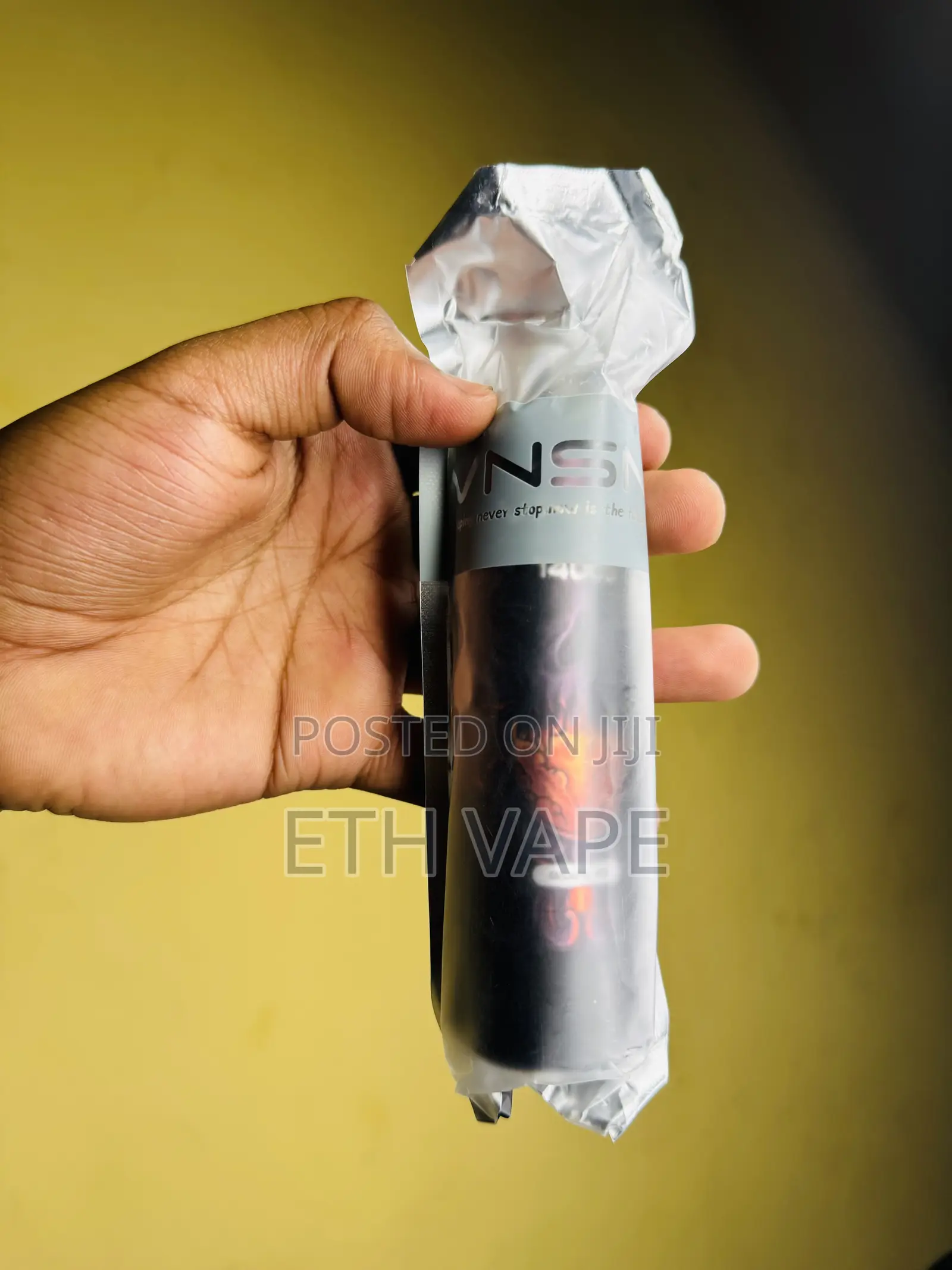VNSN Vape With 14,000 Puffs