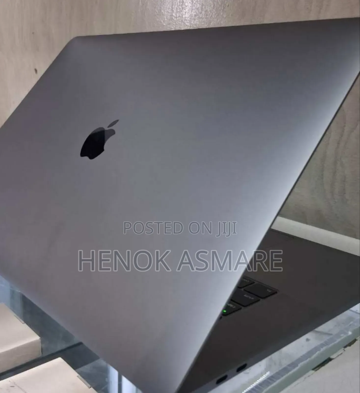 New Laptop Apple MacBook Pro 2019 32GB Intel Core I9 SSD 512GB