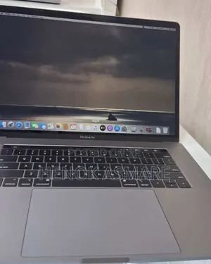 New Laptop Apple MacBook Pro 2019 32GB Intel Core I9 SSD 512GB