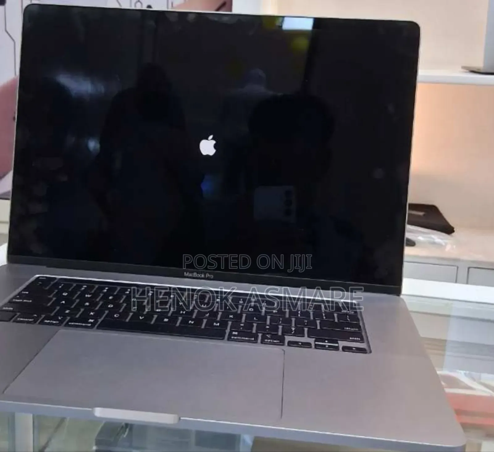 New Laptop Apple MacBook Pro 2019 32GB Intel Core I7 SSD 1T