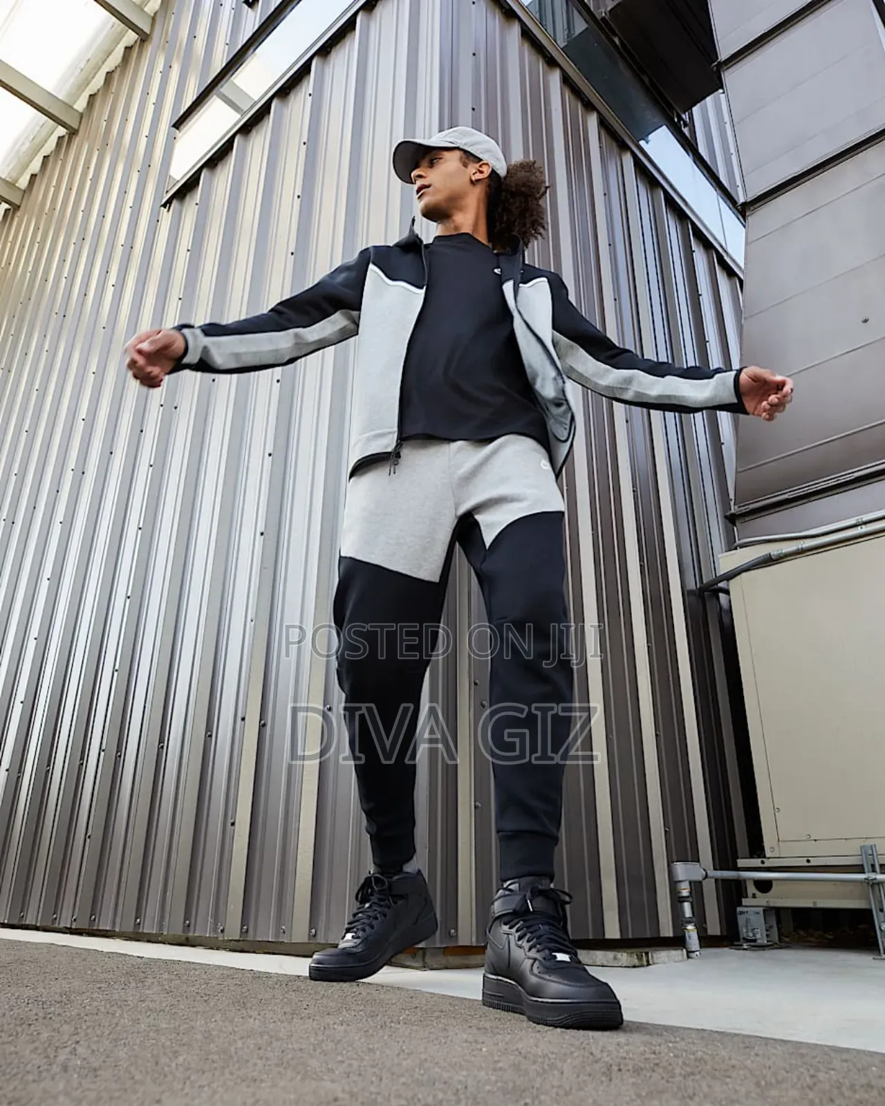 32,000 Birr
Nike Airforce 1 Mid '07
 Original Shoes Only