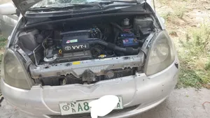 Toyota Vitz 2001 Gray