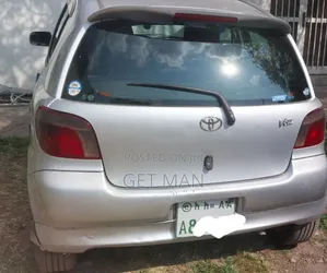 Toyota Vitz 2001 Gray