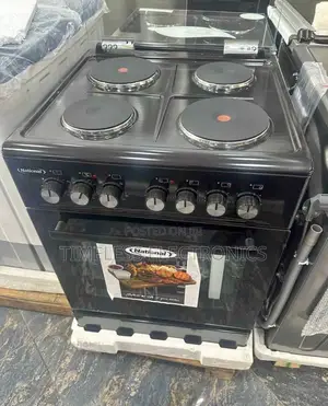 National 60×60 Oven – Brand New