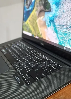 New Laptop Dell XPS 15 16GB Intel Core I7 SSD 512GB