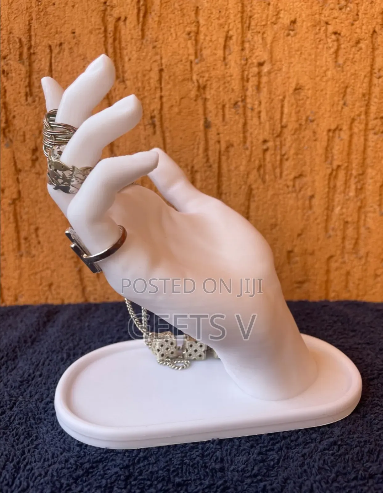 Jewelry Hand Display