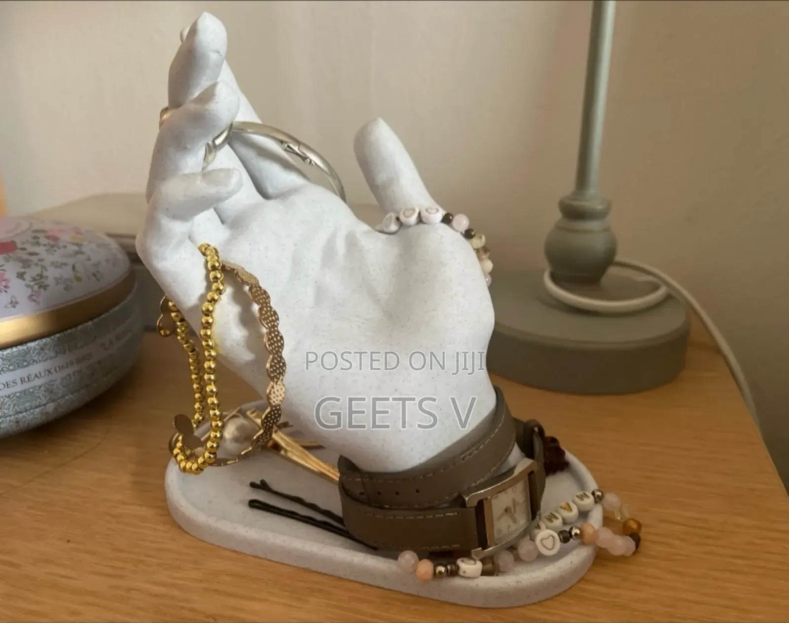 Jewelry Hand Display