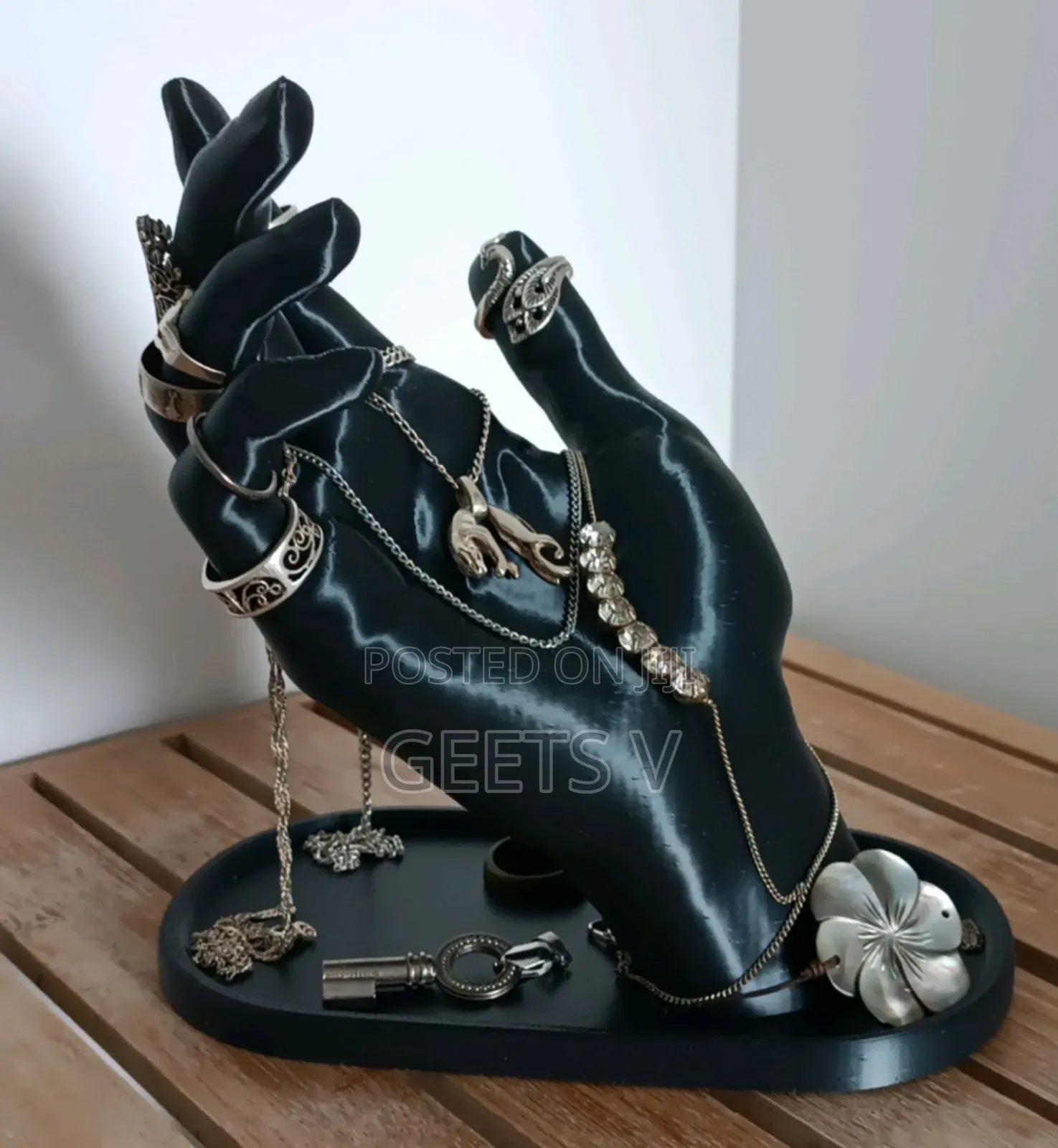 Jewelry Hand Display