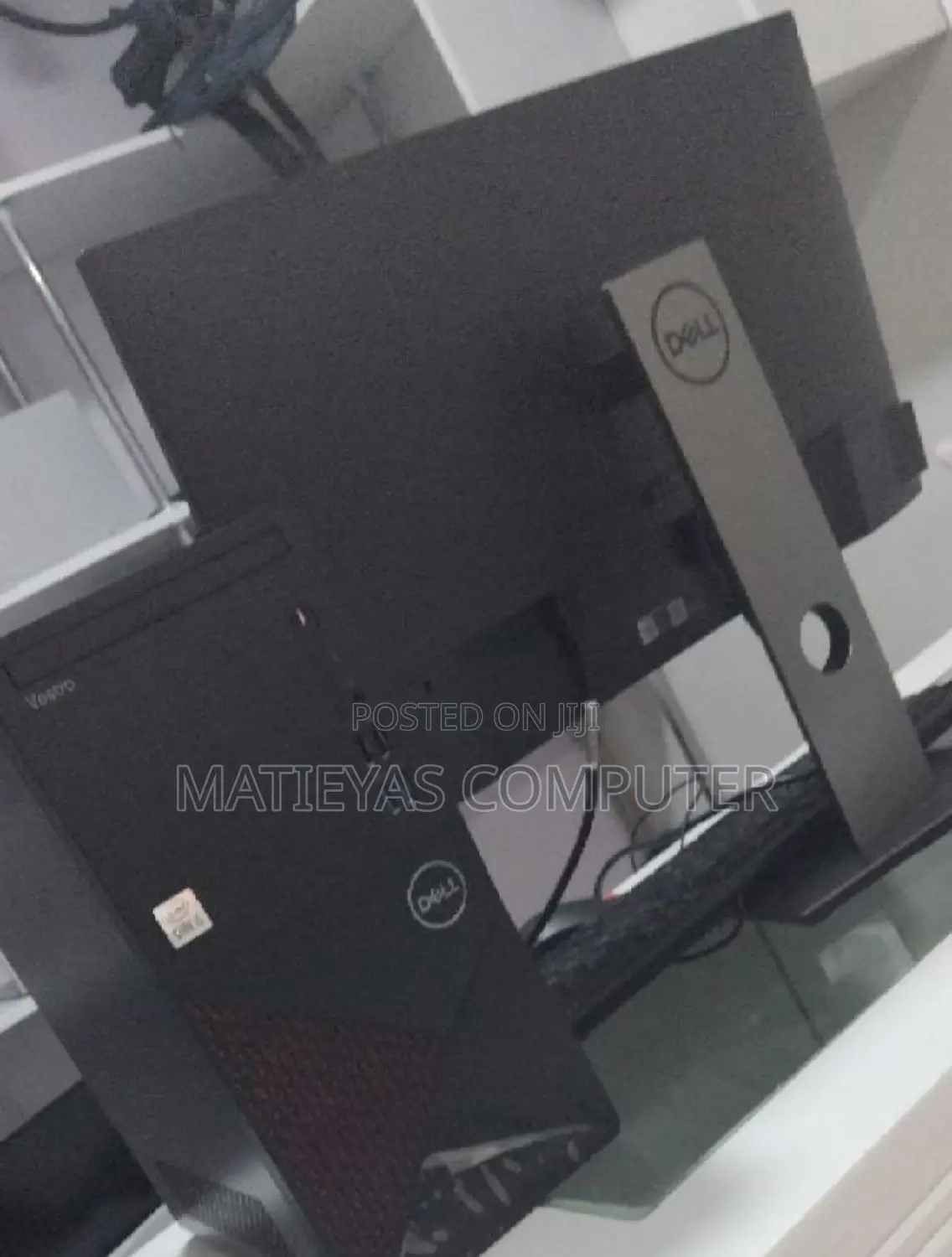 New Desktop Computer Dell Vostro 3900 8GB Intel Core I5 SSD 1T