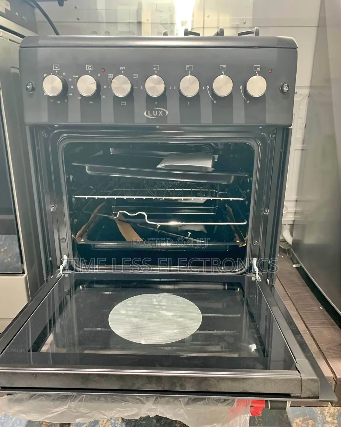 Lux 60×60 Oven – Bake Roast Like a Pro!